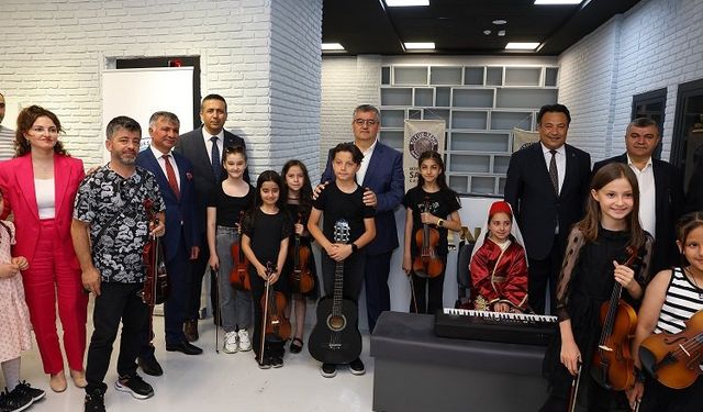 Kayseri Büyükşehir Sanat Galerisi’nde engelleri aşan sergi 