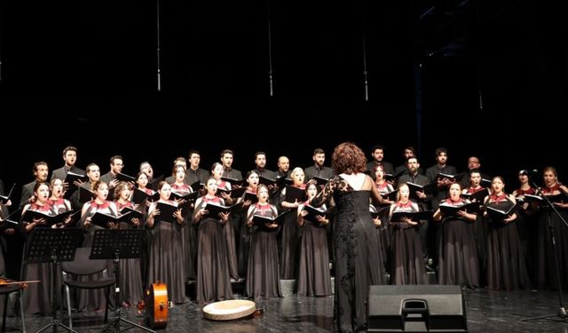 Usta yazar Nâzım Hikmet eserleri ile anıldı