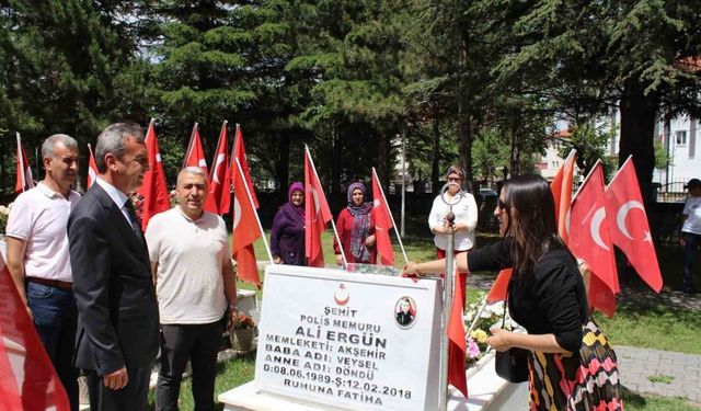 Akşehir İlçe Emniyet Müdürlüğünden şehitlik ziyareti