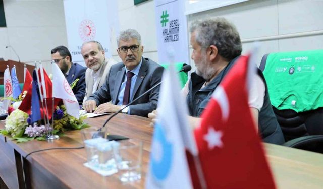 Aladağlar ve Bolkar Dağları’ndaki fotoğraf yarışmasın tanıtım toplantısı yapıldı