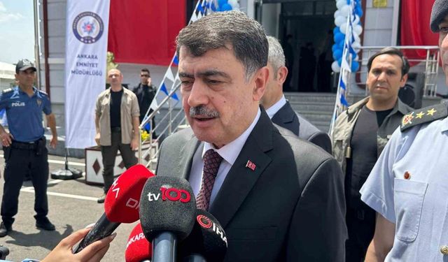 Ankara Valisi Şahin durakta beklediği esnada üzerine pano düşerek yaşamını yitiren genç kıza ilişkin konuştu