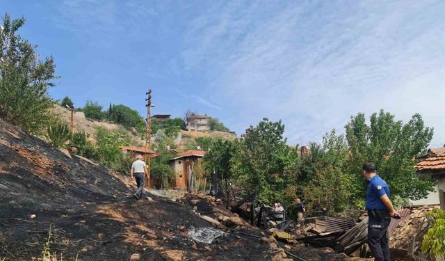 Ankara’da otluk alanda yangın