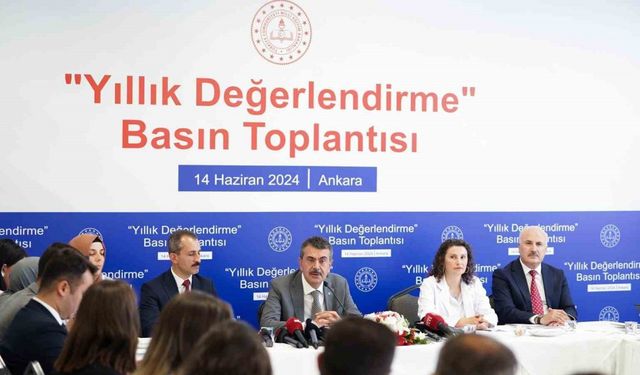 Bakan Tekin: "(Gebze’de mezuniyet töreninde yaşananlar) Bakanlık olarak incelemeleri yapacağız”