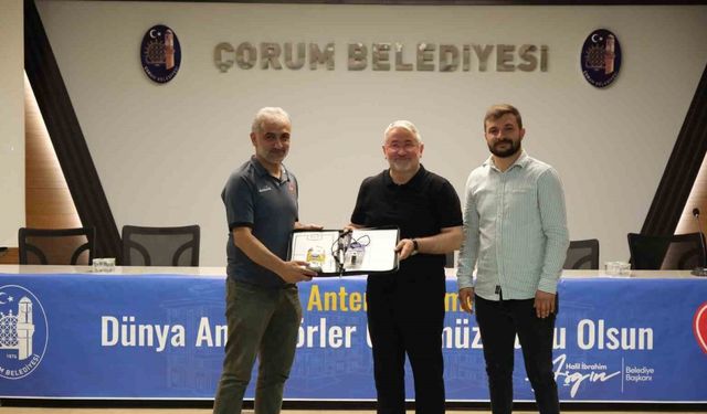 Çorum Belediyesi’nden antrenörlere büyük destek: dünya antrenörler günü kutlaması!