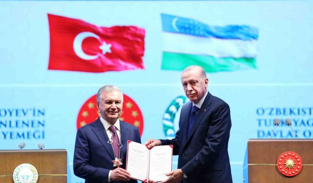 Cumhurbaşkanı Erdoğan, Özbekistan Cumhurbaşkanı Mirziyoyev’e Devlet Nişanı tevcih etti