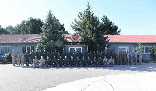 Genelkurmay Başkanı Orgeneral Gürak F-4 savaş uçağı ile uçtu