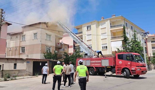 Karaman’da çatı yangını: 1 kişi dumandan etkilendi