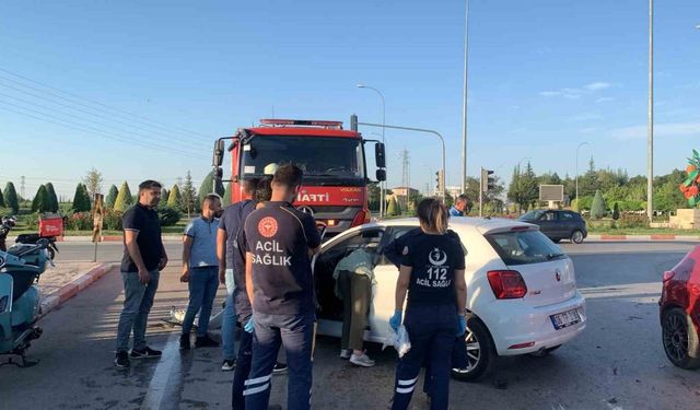 Karaman’da otomobil ile çarpışan kamyonet devrildi: 1 yaralı