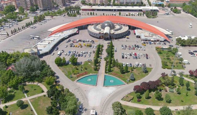 Konya Otogarı’nda bayram yoğunluğu yaşandı