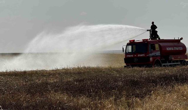 Konya’da arpa tarlasında yangın