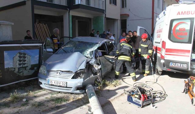 Konya’da işçi servisi ile otomobil çarpıştı: 5 yaralı