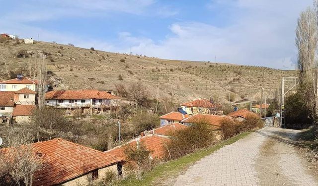 Çorum'daki Muhtarın Cami Anonsu Sosyal Medyada Gündem Oldu