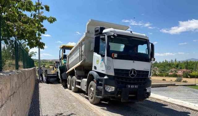 Melikgazi’ye kazandırılan yeni yollar vatandaşlara konfor sağlıyor