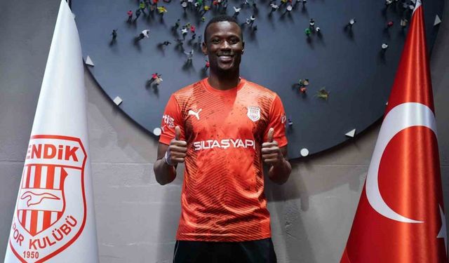 Sivasspor  Mame Thiam ile ilgileniyor