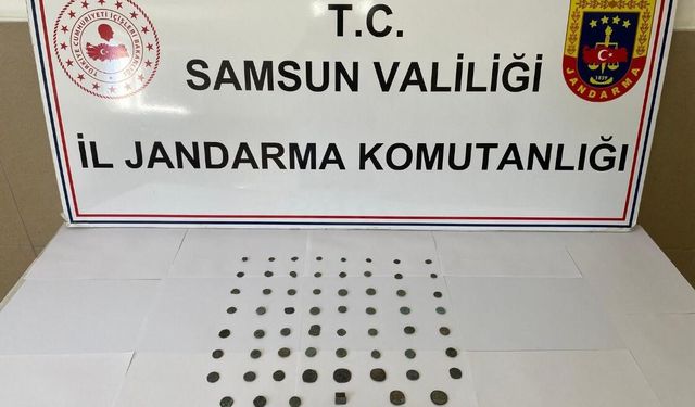 Tarihi eser kaçakçısı jandarma ekiplerince yakalandı