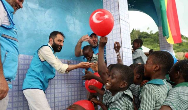 Türkiye Diyanet Vakfı’nın 2024 yılı vekaletle kurban programına ünlülerden destek