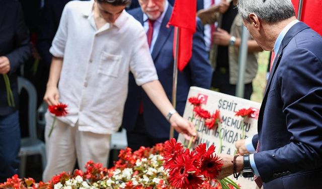 Başkan Alemdar, şehit Serdar Gökbayrak’ın kabrindeydi