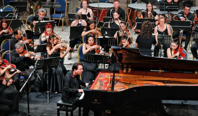 37. Uluslararası İzmir Festivali, Fazıl Say Konseri ile Muhteşem Bir Final Yaptı