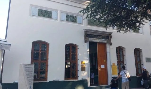 Bursa'da Üftade Türbesi turist akınına uğramaya devam ediyor