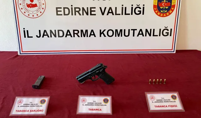 Jandarma Edirne'de tabanca ele geçirdi