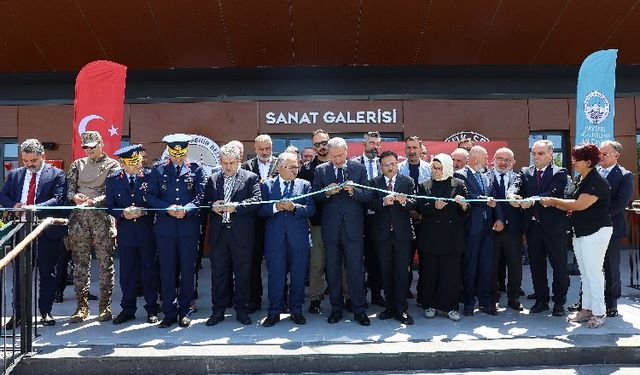 Kayseri'de ‘Milletin Zaferi KAYMEK Gurur Sanat Sergisi’ açıldı