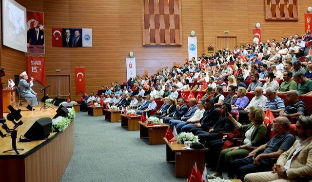 KAYÜ’de 15 Temmuz konferansı