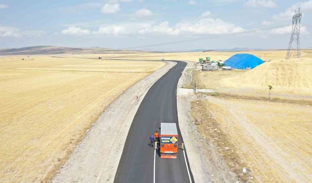 10 mahalleyi ilgilendiren yol hizmete açıldı