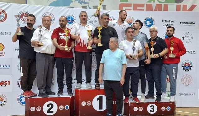 Eskişehirli sporcular Bursa’da yapılan turnuvada Genel Klasman’da 2. Oldu