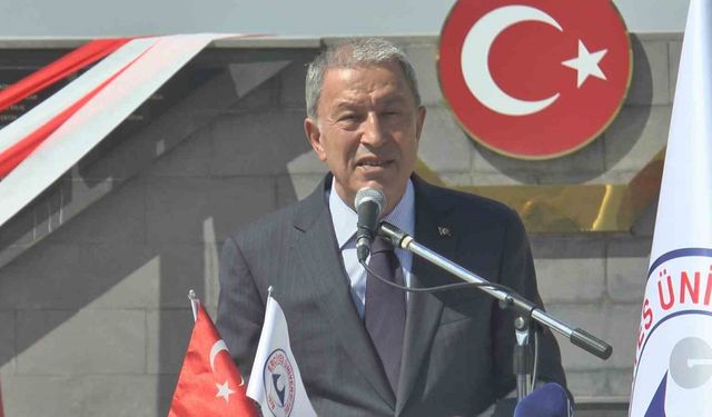 Hulusi Akar: “Kayseri’de Suriyeliler vasıtasıyla bir fitne fesat tezgahlanmaya çalışıldı”