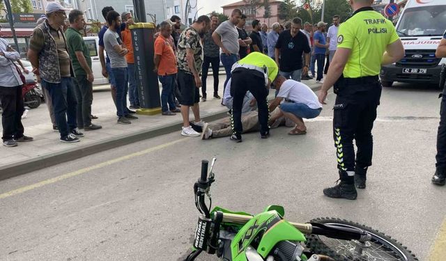 Konya’da motosiklet yayaya çarptı: 2 yaralı