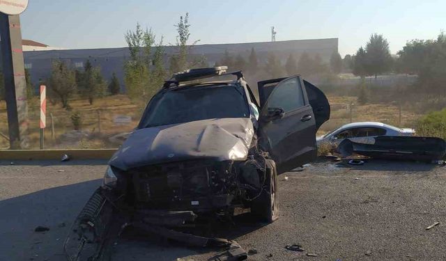 Konya’da otomobiller çarpıştı: 3 yaralı