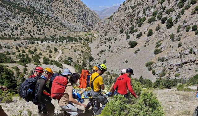 Niğde Aladağlar’da tırmanış sırasında düşen dağcı öldü