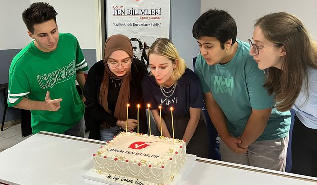 Özel Fen Bilimleri Anadolu Lisesi’nde YKS Başarısı Kutlandı