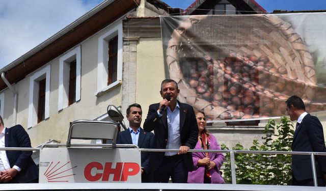 CHP Genel Başkanı Özel, Giresun'da "fındık mitingi"nde konuştu: