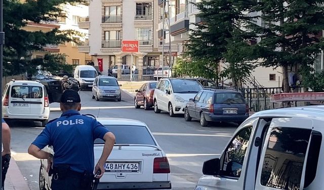 Ankara’da firari hükümlü market sahibini rehin aldı