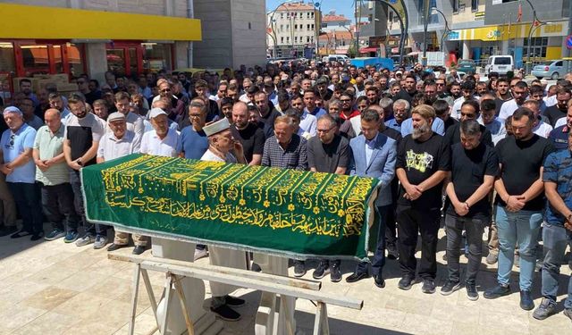 Asansör boşluğuna düşerek hayatını kaybeden genç son yolculuğuna uğurlandı