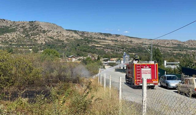 Bağ evinin bahçesinde çıkan yangın büyümeden söndürüldü