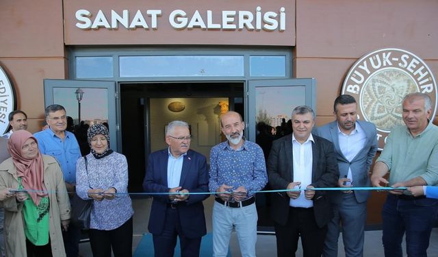 Başkan Büyükkılıç’tan sanata ve sanatçıya destek sürüyor