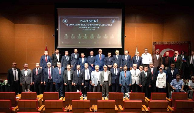 Büyükkılıç: "Kayseri hep yük çekmeye çalışan, yerli ve milli bir anlayışın sahibi şehirdir"