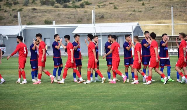 Erciyes Yüksek İrtifa Kamp Merkezi, futbol takımlarının tercihi oluyor