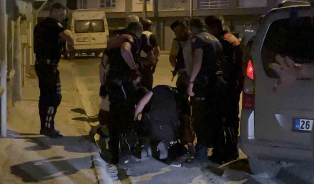 Eskişehir’de olaylı gece: Polisle silahlı çatışmaya giren şahıs yakalandı