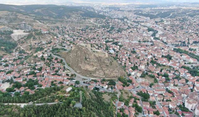 Kastamonu Kalesi’nde tehlike saçan kayalar için dev proje