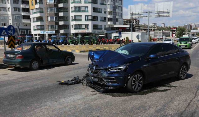 Kastamonu’da iki otomobil çarpıştı: 2 yaralı