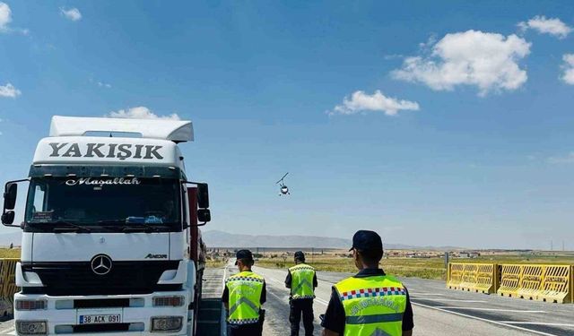 Kayseri jandarmasından Cayrokopter destekli trafik denetimi