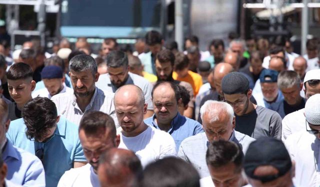 Konya’da İsmail Haniye ve hayatını kaybeden Filistinliler için gıyabi cenaze namazı