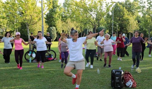 Odunpazarı’nda kadınlar parklarda spora büyük ilgi gösteriyor