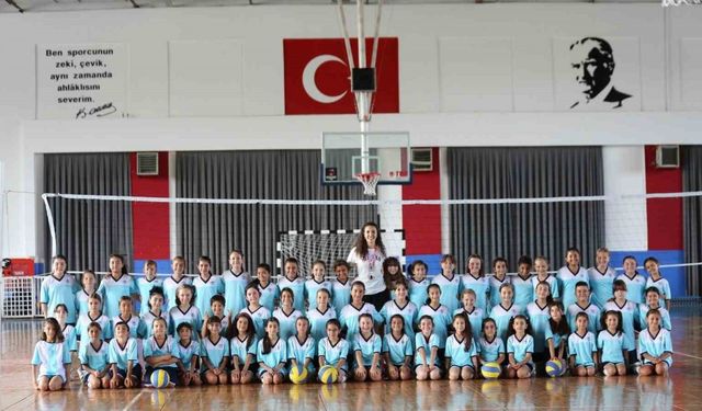 Odunpazarı’nda voleybol yaz okuluna büyük ilgi