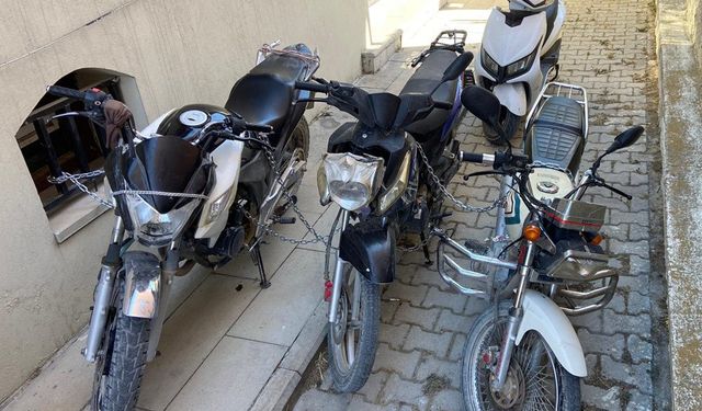 Polis ekipleri çalıntı motosikletler üzerine uygulama yaptı