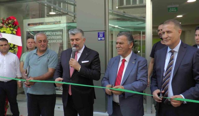 Şekerbank Kayseri Şubesi yeni binasına taşındı