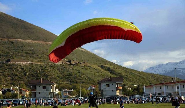 Yamaç Paraşütü İniş Alanı resmen ‘iniş parkuru’ oldu